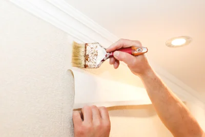 Pose de papier peint à Trézioux — revêtements muraux et toiles de verre